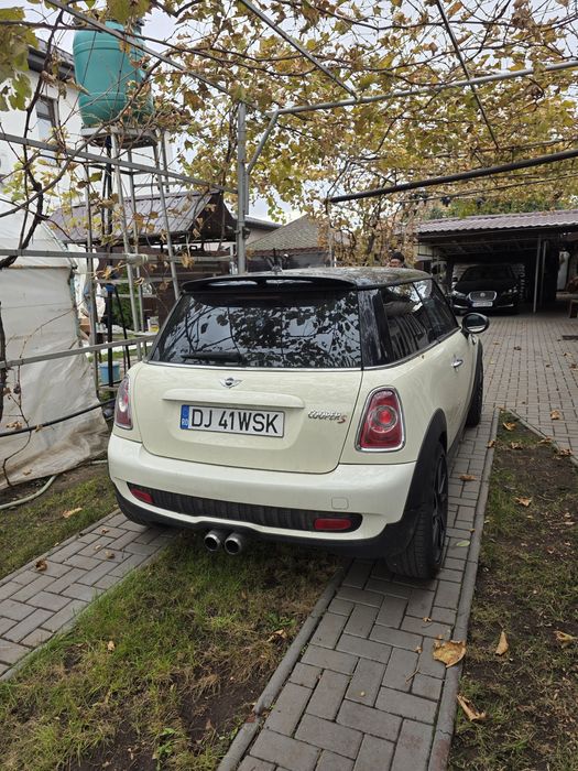 MINI Cooper S 2008 benzină, 3.900 € — imagine 1