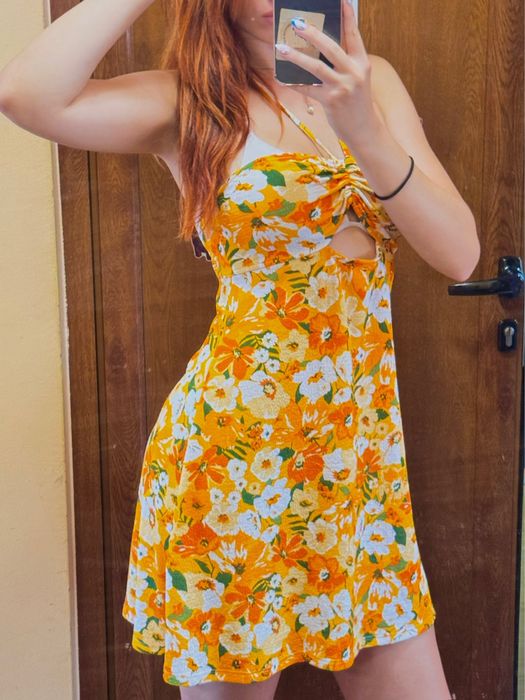 Отпусната къса лятна плажна рокля с оранжеви и жълти цветя, S/M