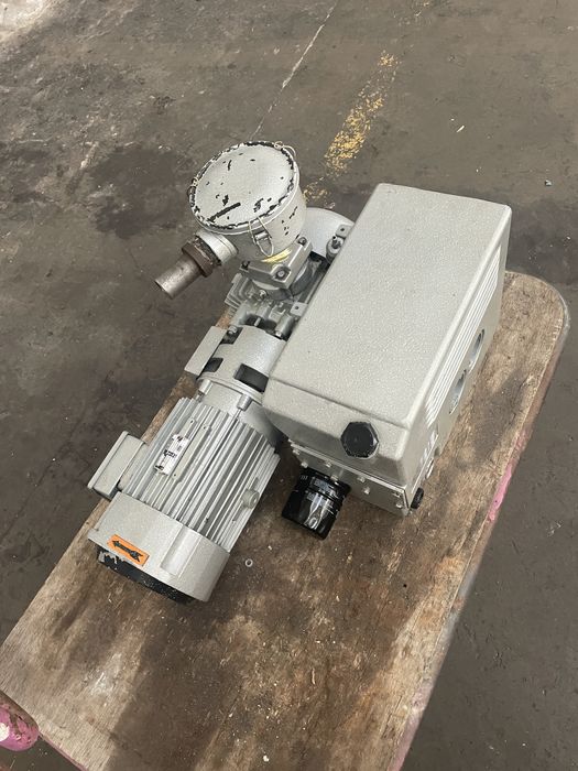 Вакуум помпа Busch