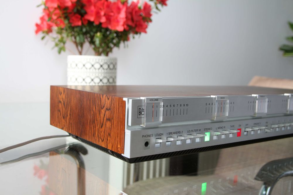 BANG & OLUFSEN Beomaster 3000-2 radio, preamplificator si amplificator de putere integrat, Danemarca iunie 1971