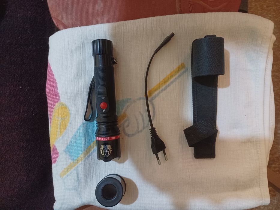 Най-различни фенери.