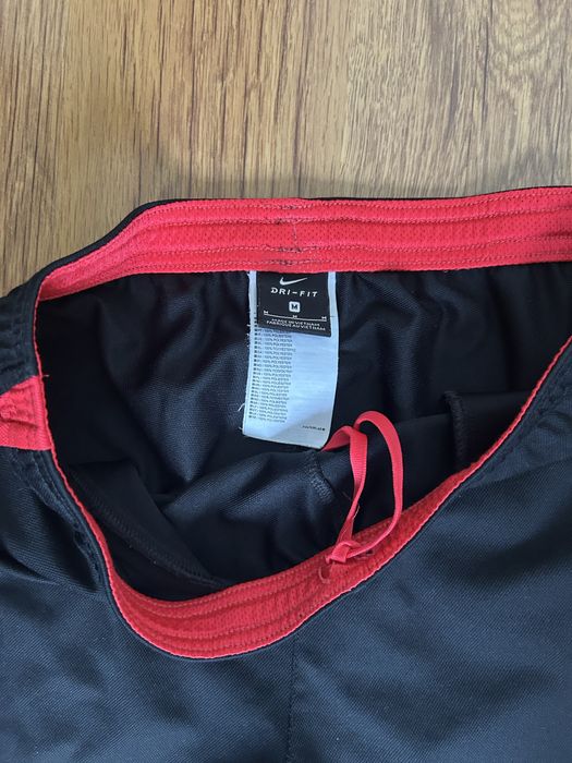 Set pantaloni si bluza