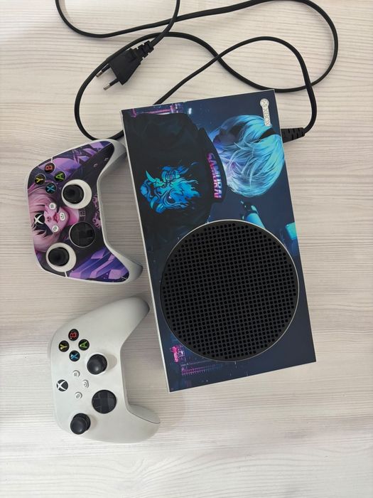 Xbox series S в отличном состоянии