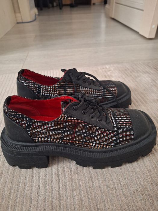 Лоферы женские, черные