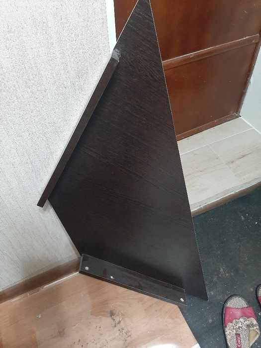 2 одинаковые люстры- 3 плафона