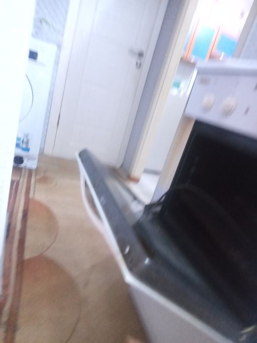 Продам электроплиту