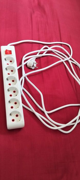 удлинитель новый длина кабеля 5 метров