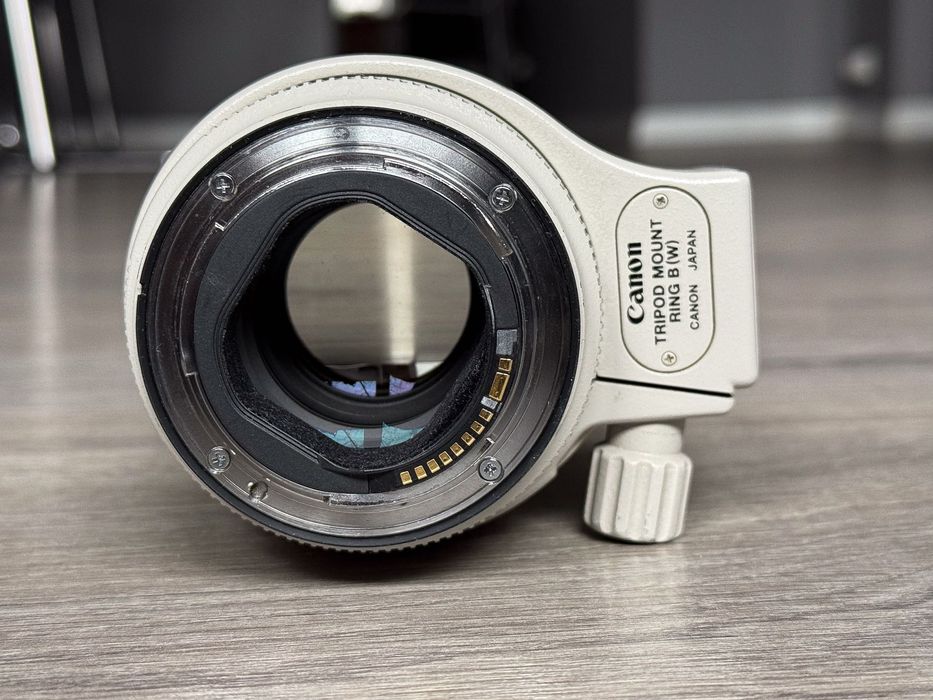 Canon EF 70-200mm  2.8 L version 2