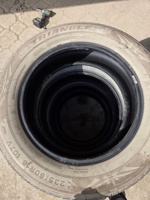 Продам  зимны шины