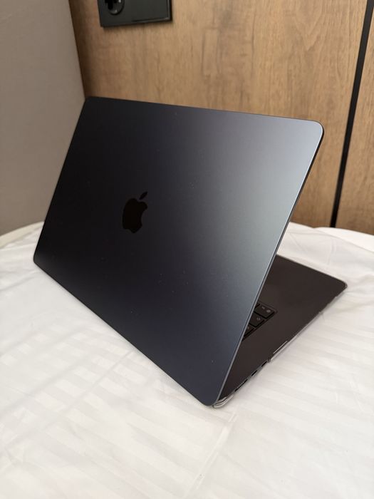 MacBook Air  m4 ноутбук