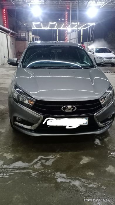 Lada Vesta moshina