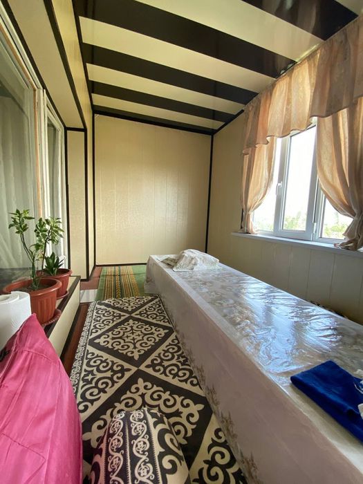 3 хонали квартира 
4-этаж кирпичный высоко потолочный отопление бор 
А