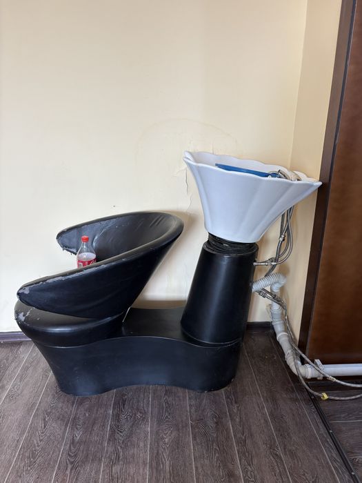 Зеркало , мойка для валос