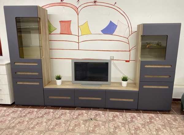 Гостиные в ассортименте .