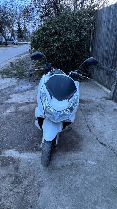 Scuter Honda PCX 125