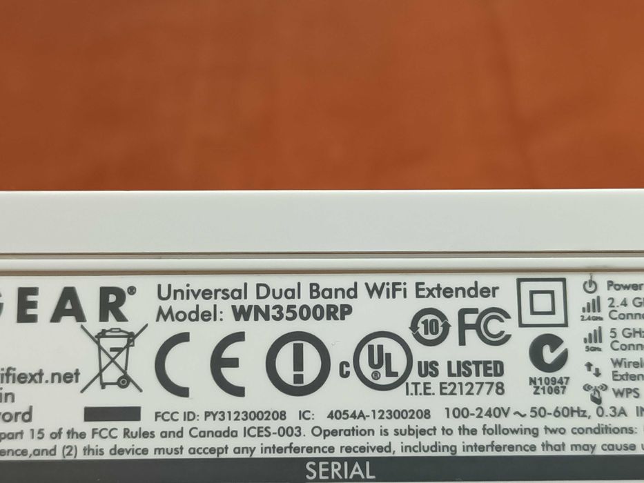 Router Netgear Universal Dual Band WiFi Range Extender WN3500RP N600