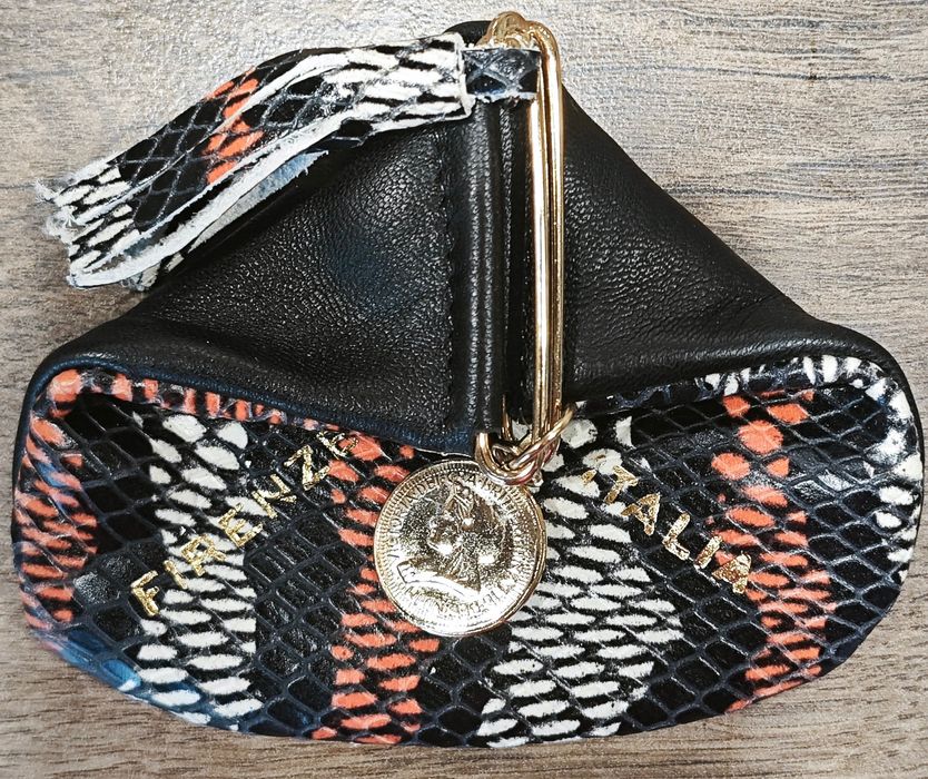 Дамско кожено портмоне