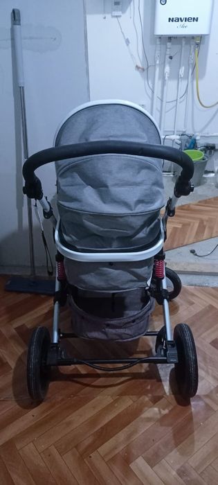 Детская коляска б/у прочная