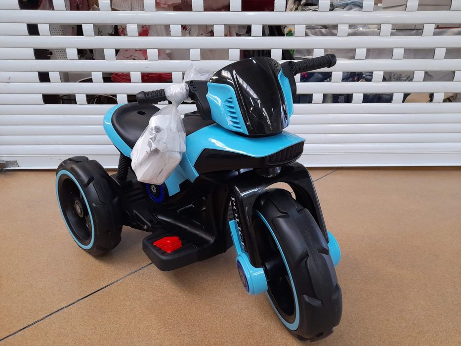 Motocicleta electrica pentru copii