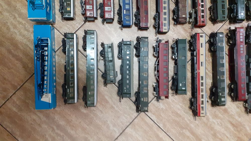 Vagoane calatori trenulet electric scara HO