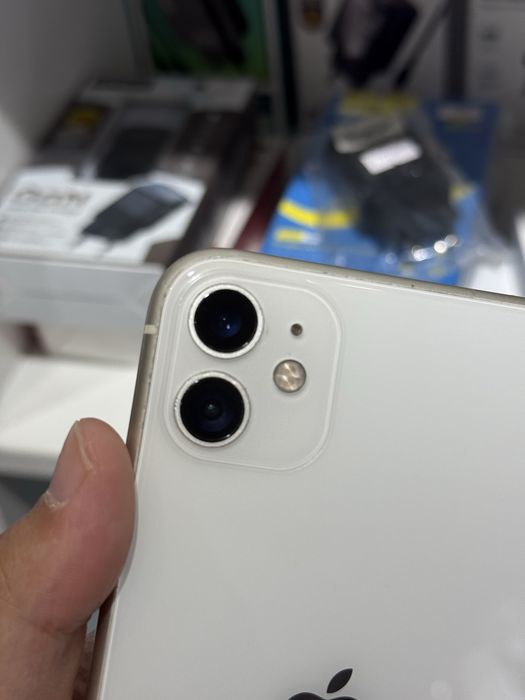 iPhone 11 с гарантией