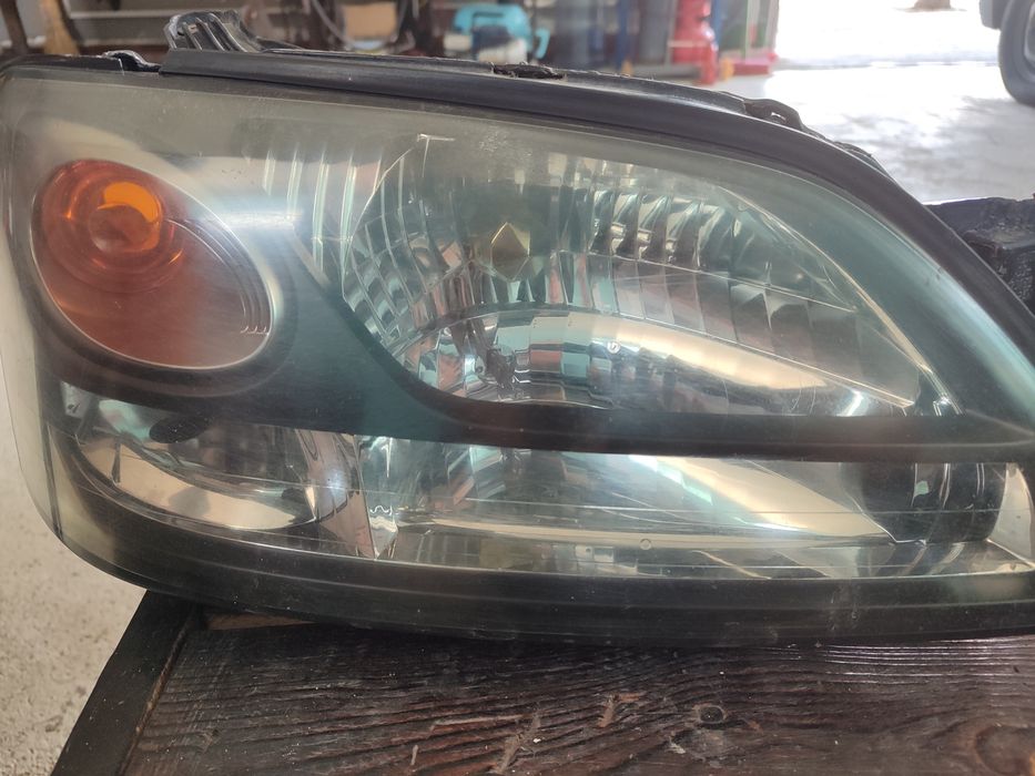 Фары subaru b4 legacy outback рестайлинг