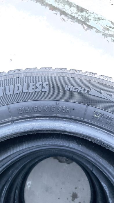 Комплект зимние шины