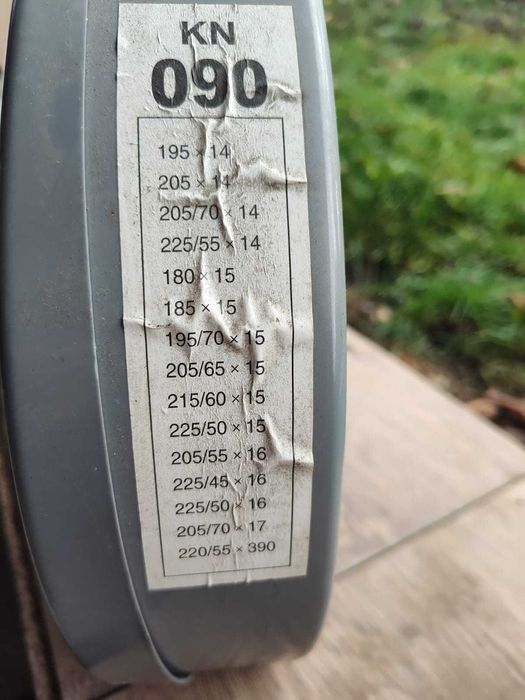 Vand lanturi auto noi 2 bucati.