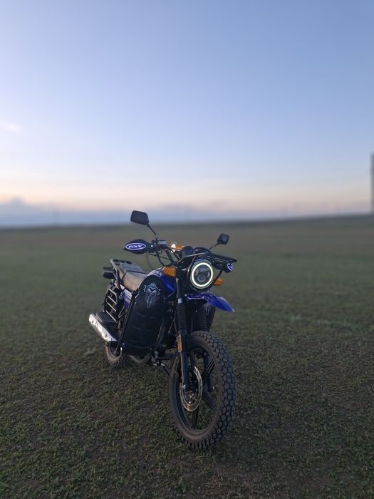 Продам мотоцикл 200 куб