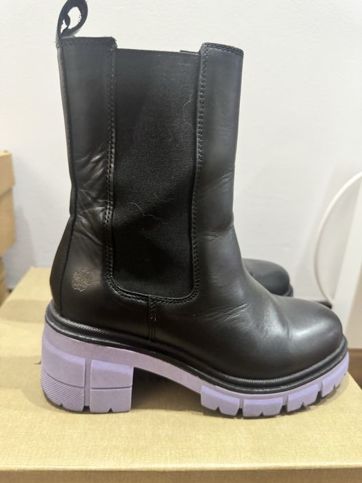 Vand ghete din piele. Apple of Eden