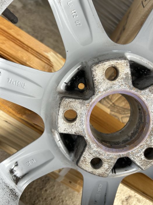 4x100 16 за vw dachia toyota