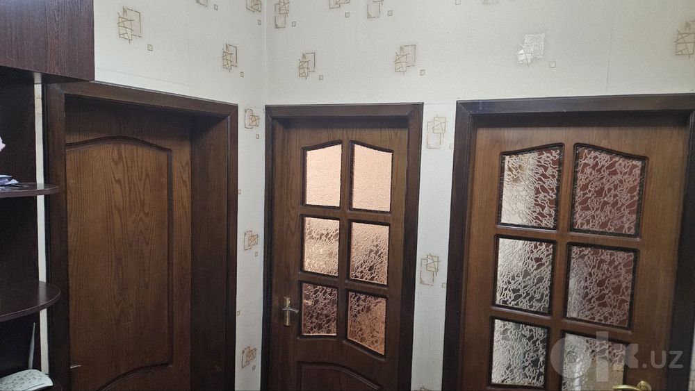 Srochni kvartira sotiladi.Учтепа тумани 12 кварталда срочни квартира с