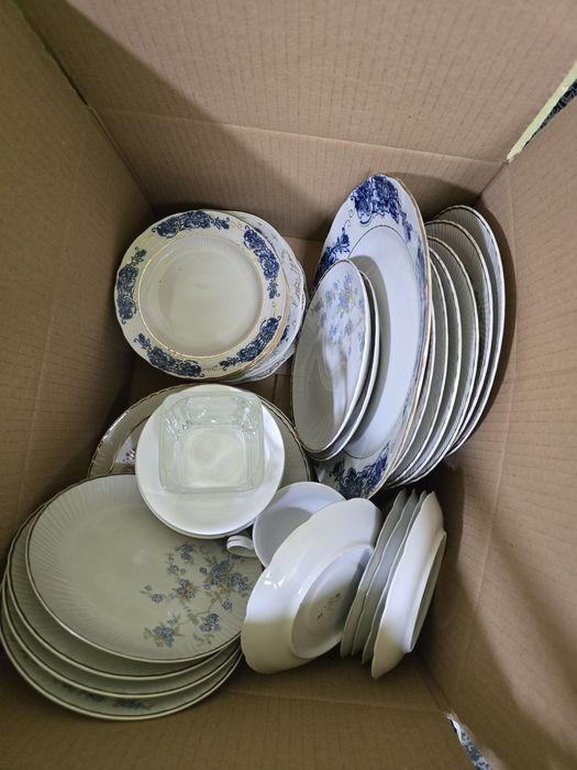 Set farfurii si set pahare - Negociabil