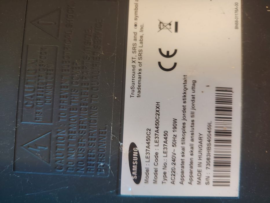 Vând 3 televizoare (doar împreună!)