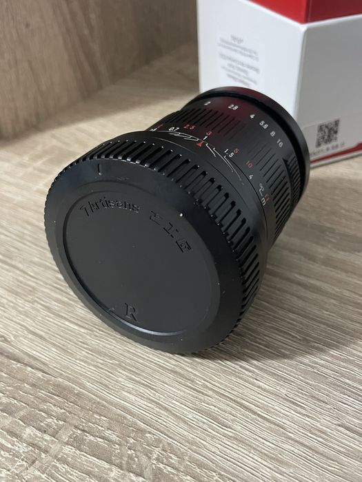 Canon EOS R50 55мм обектив