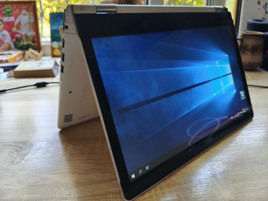 Ультрабук Lenovo Yoga