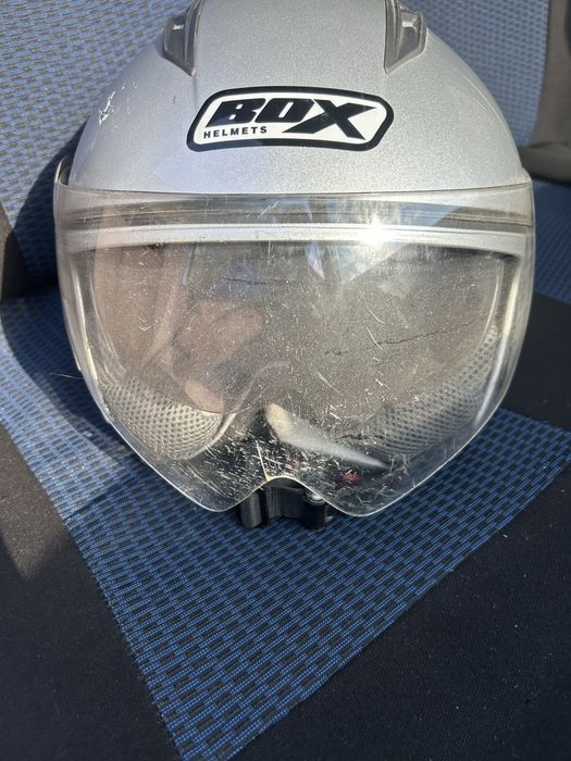 Каски за мотопед 2 броя