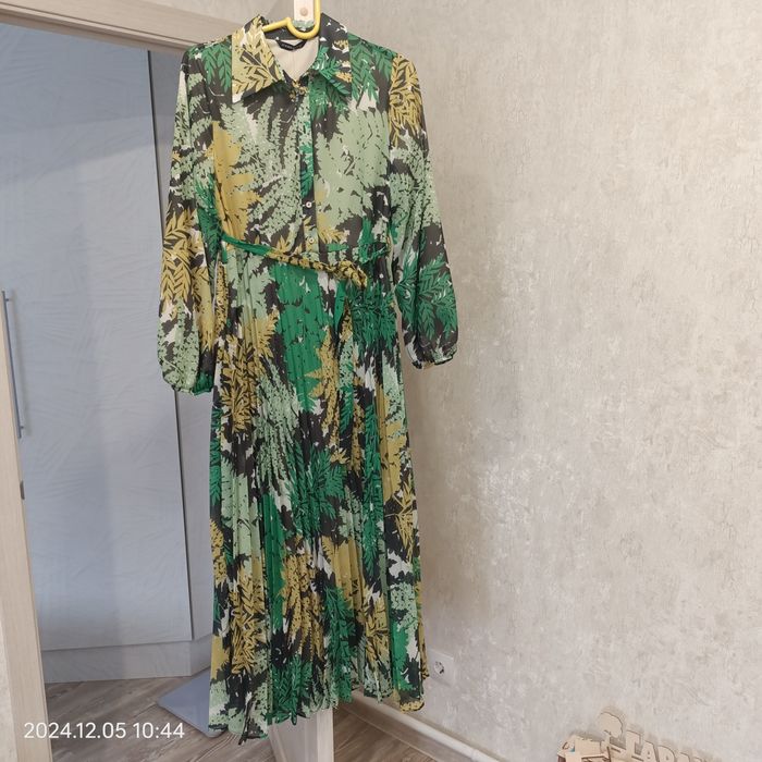 Продам новое платье