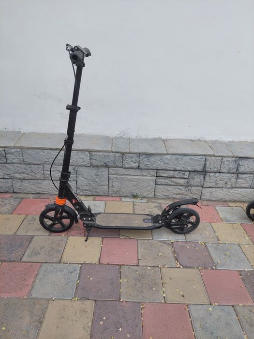 Продам детские самокаты