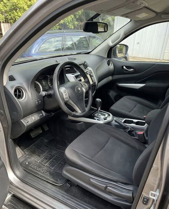Nissan Navara N-Connecta NP 300