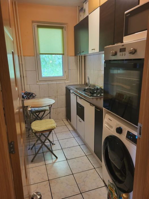 Vând apartament cu 3 camere