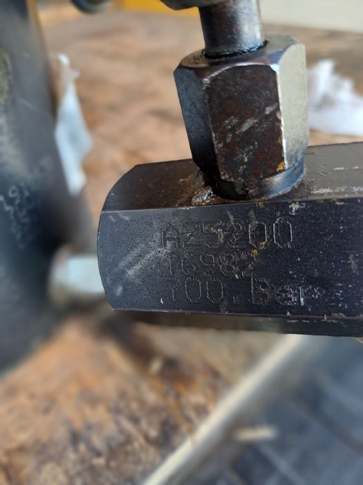 Хидравличен цилиндър 50 ТОНА!