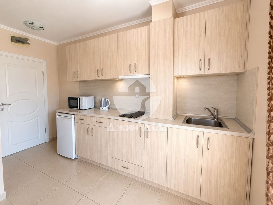 Продава се Тристаен апартамент в к.к. Слънчев бряг - 66 кв.м за 1288 €/кв.м - Снимка #4