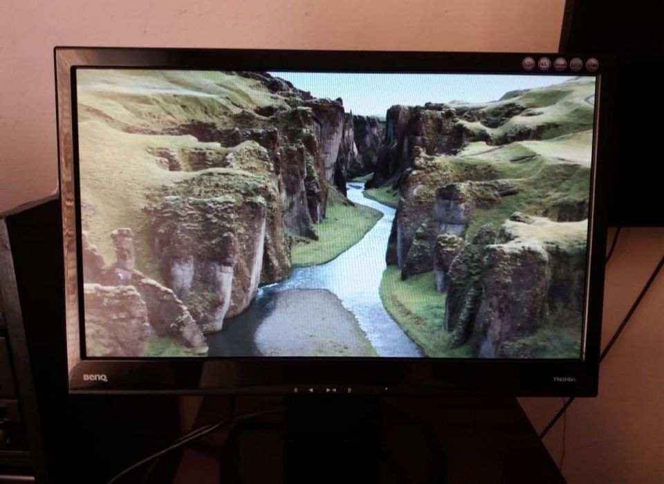 Монитор BenQ T902HDA экран 19 дюймов