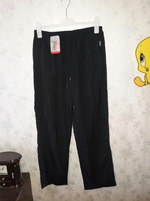 Pantaloni de faş.