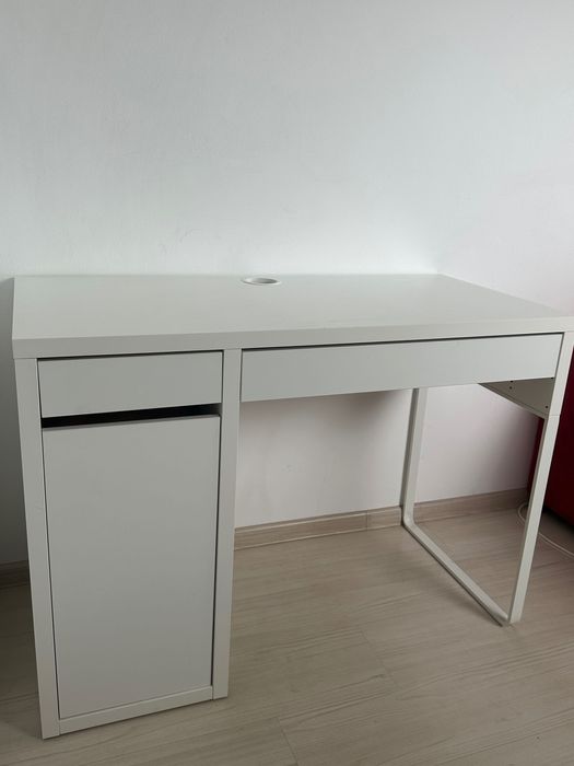 Birou alb Ikea, stare perfecta