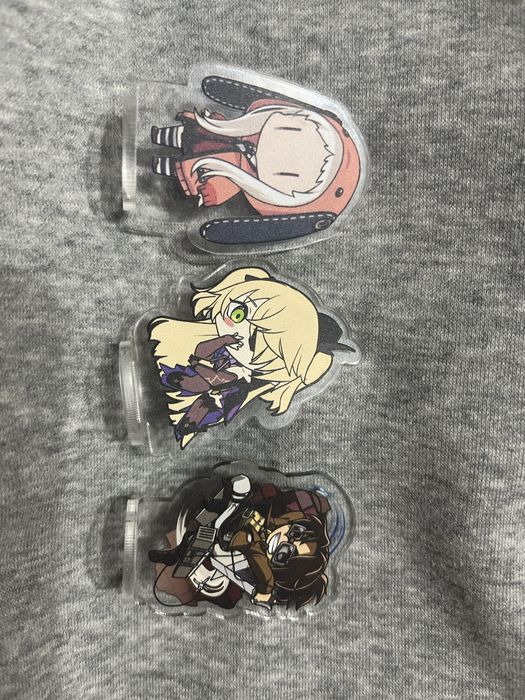 Аниме фигурки (ханджи,руна,фишль)