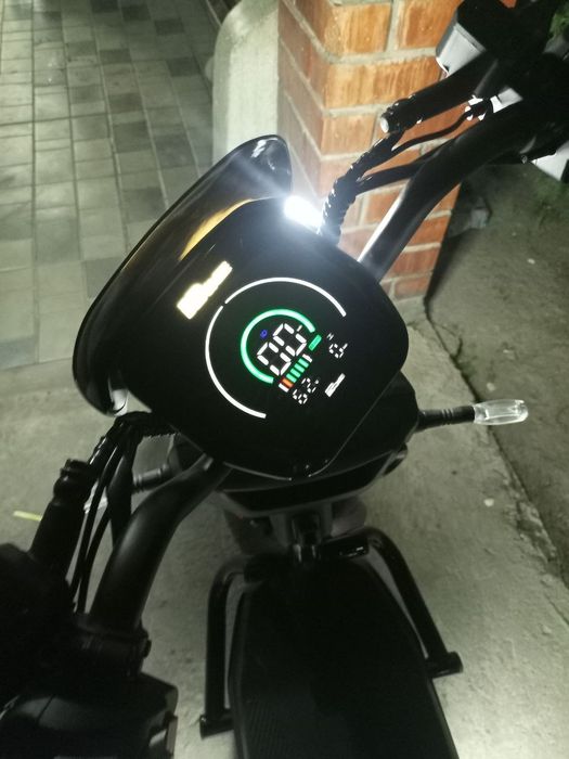 Продается электро скутер Новый