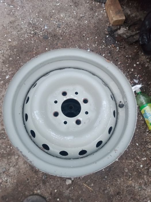 Продам комплект дисков в хорошем состоянии