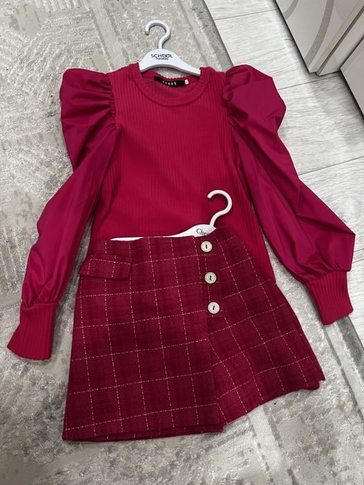 Продам нарядную одежду для девочки